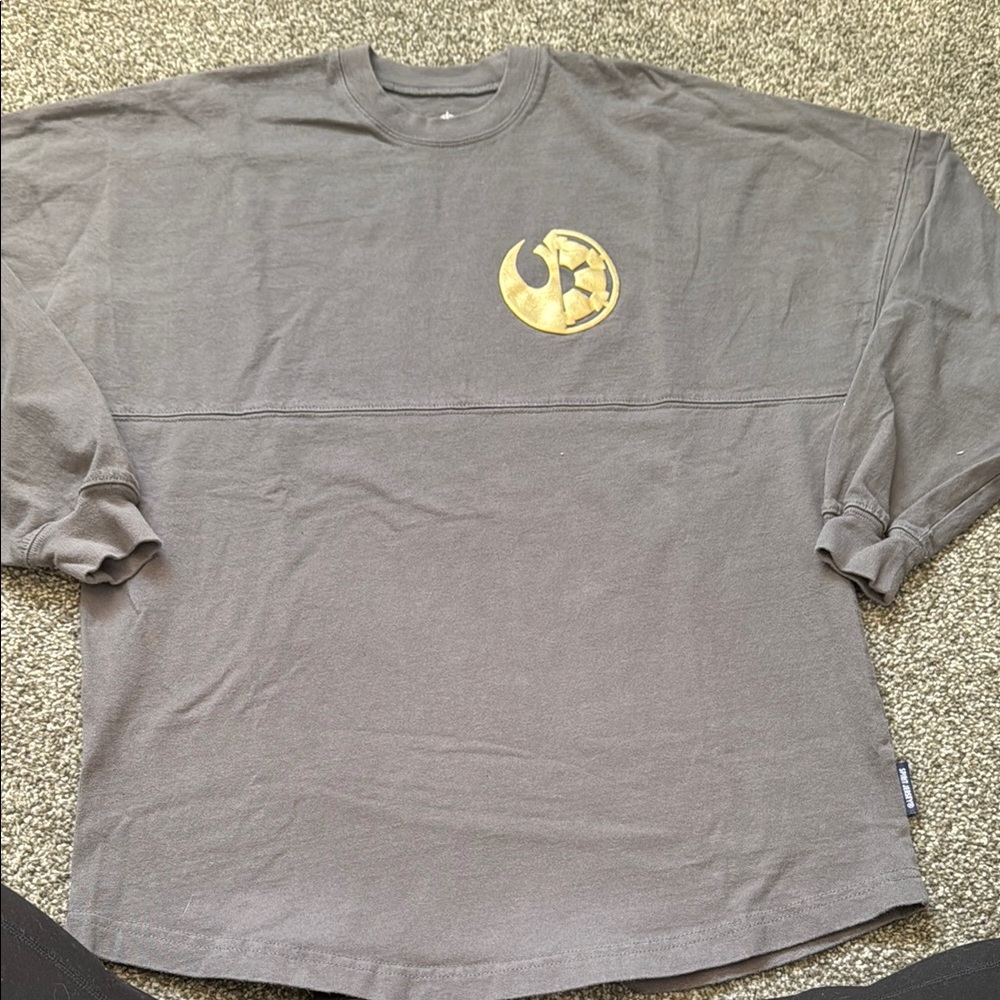 Star Wars Gray and Gold Long Sleeve Tee